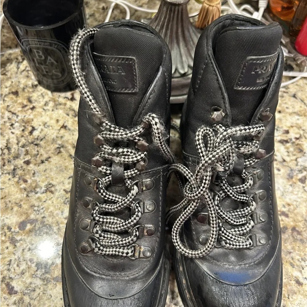PRADA Women Black Leather
Combo HIKING SHORT
BOOTS LACE UP 37.5 Italian
7.0 US